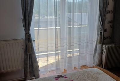 Apartament cu 2 camere decomandat în Slătinioara - 4