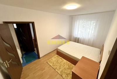 Apartament cu 3 camere semidecomandat în Central - 4