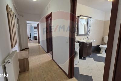 Apartament cu 3 camere în Vitrometan - 11