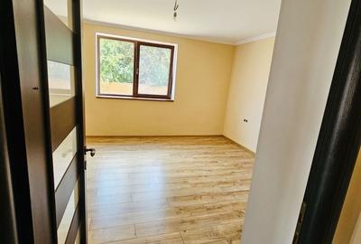 Casă individuală cu 4 camere cu Canalizare în Sântion - 6