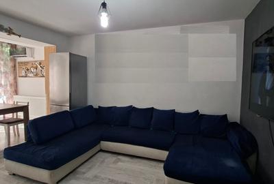 Apartament cu 3 camere în Micro 18