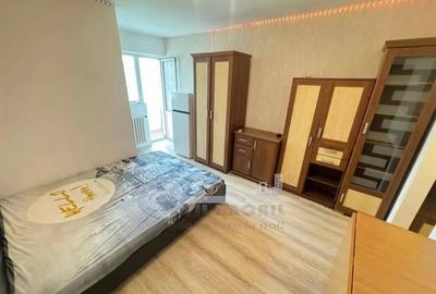 Garsonieră decomandată în Nicolina