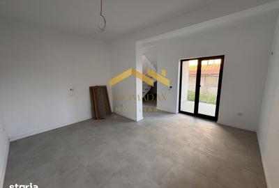 Casă cu 4 camere cu Teren 250 Mp în Sânmihaiu Român