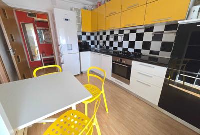 Apartament cu 3 camere decomandat în Aradului