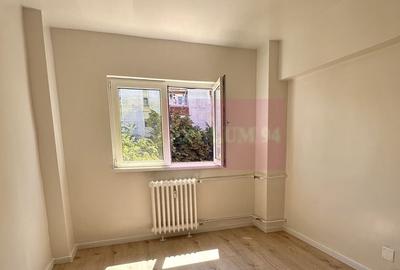 Apartament cu 4 camere semidecomandat în Ștefan cel Mare - 1