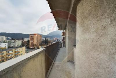 Apartament cu 4 camere decomandat în Centrul Civic