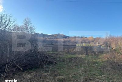 Teren de 3300 mp, în Central