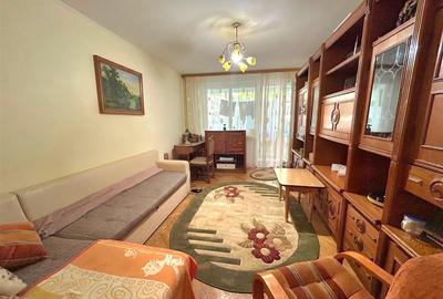 Apartament cu 3 camere decomandat în George Enescu