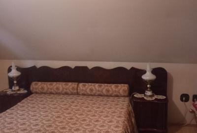 Casă cu 9 camere cu Teren 120 Mp în Central
