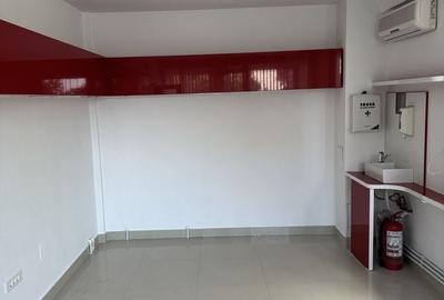 Spațiu comercial, de 50 mp, în Mazepa 1 - 5