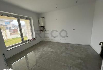 Casă cu 4 camere în Rontău - 3