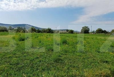 Teren de 1374 mp, în Feldru - 1