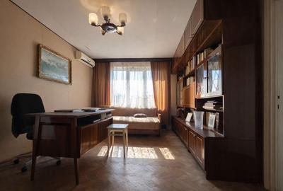 Apartament cu 3 camere semidecomandat în Central - 10