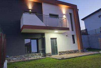 Casă cu 3 camere cu Teren 350 Mp în Valea Adâncă - 36