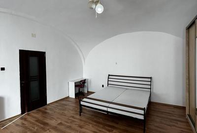 Apartament cu 3 camere semidecomandat, mobilat în Boul Roșu - 16