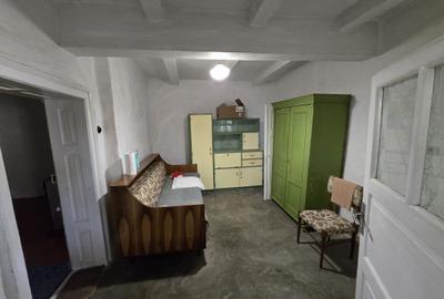 Casă cu 2 camere în Boiu - 4