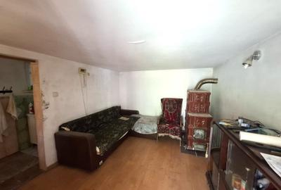 Casă cu 3 camere cu Canalizare în Vulturu - 5
