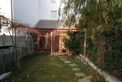 Casă cu 1 camere cu Teren 92 Mp în Andronache