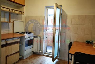 Apartament cu 3 camere decomandat în E3 - 4