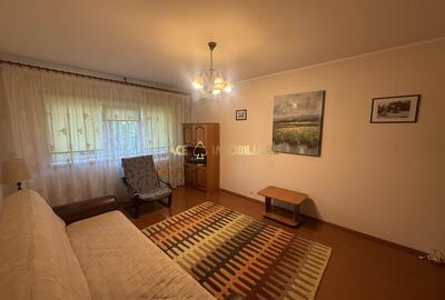 Apartament cu 3 camere decomandat, mobilat în P-ța Reșița