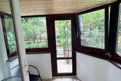 Apartament cu 2 camere în Micro 21