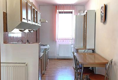 Apartament cu 4 camere decomandat în Central - 8