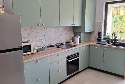 Apartament cu 2 camere decomandat în Titan