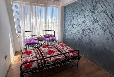 Apartament cu 4 camere semidecomandat, mobilat în Central