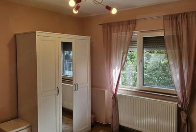 Apartament cu 3 camere decomandat în Micălaca