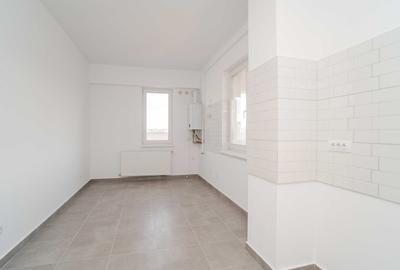 Apartament cu 3 camere decomandat în Canta - 8