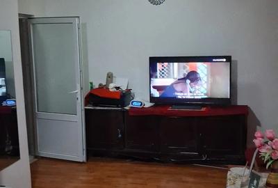 Casă cu 3 camere cu Teren 1390 Mp în Smeeni