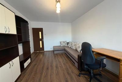 Apartament cu 2 camere decomandat, mobilat în Ștrand