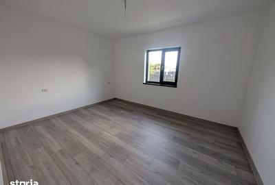 Casă cu 4 camere cu Teren 400 Mp în Hemeiuș - 8