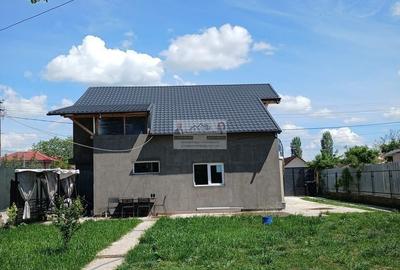 Casă cu 3 camere în Central