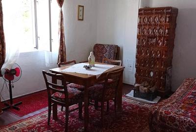 Casă cu 2 camere cu Teren 1600 Mp în Ghindari - 9