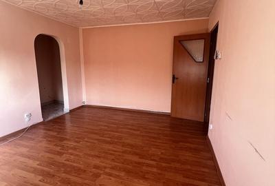 Apartament cu 2 camere decomandat în Micro 6 - 2