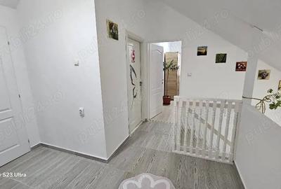 Casă cu 6 camere în Răcăuți - 4