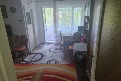 Apartament cu 2 camere decomandat în Dărmănești