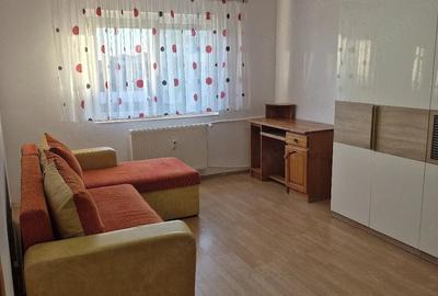 Apartament cu 2 camere decomandat în Rogerius