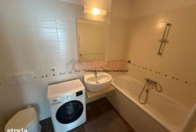 Apartament cu 3 camere în Văcăresti