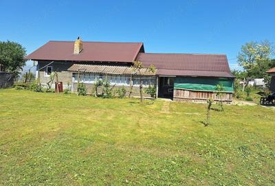 Casă cu Teren 1200 Mp în Ciorani - 2