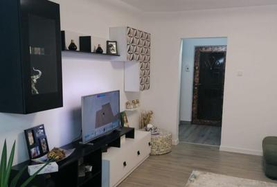 Garsonieră decomandată în Micro 3 - 5