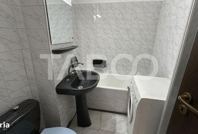 Apartament cu 4 camere decomandat în Ștrand