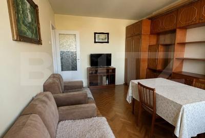 Apartament cu 3 camere decomandat, mobilat în Circumvalațiunii