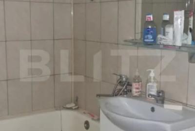 Apartament cu 3 camere semidecomandat, mobilat în Central - 3