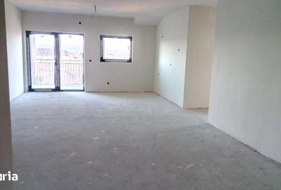 Apartament cu 4 camere în Central