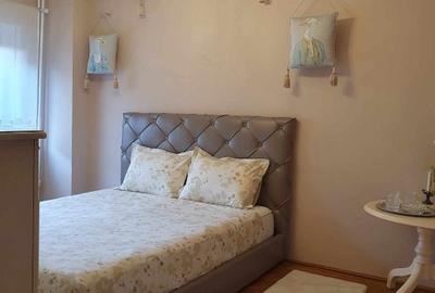 Apartament cu 3 camere decomandat în Central - 4