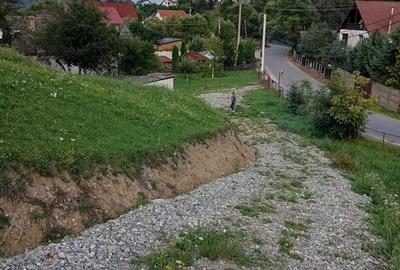 Teren de 4388 mp, în Moieciu
