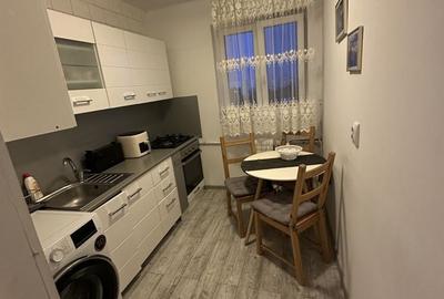 Apartament cu 2 camere decomandat în Baba Novac - 9
