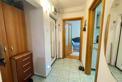 Apartament cu 3 camere semidecomandat, mobilat în Podu Roș - 8